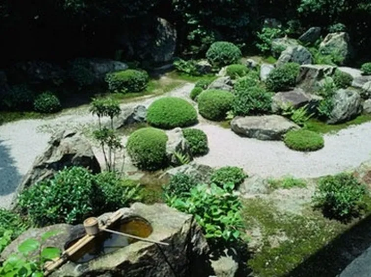 giardino zen esterno