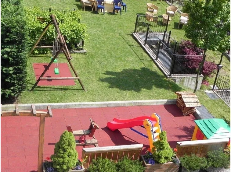 progetti per giardini privati: giardino per bambini e cani