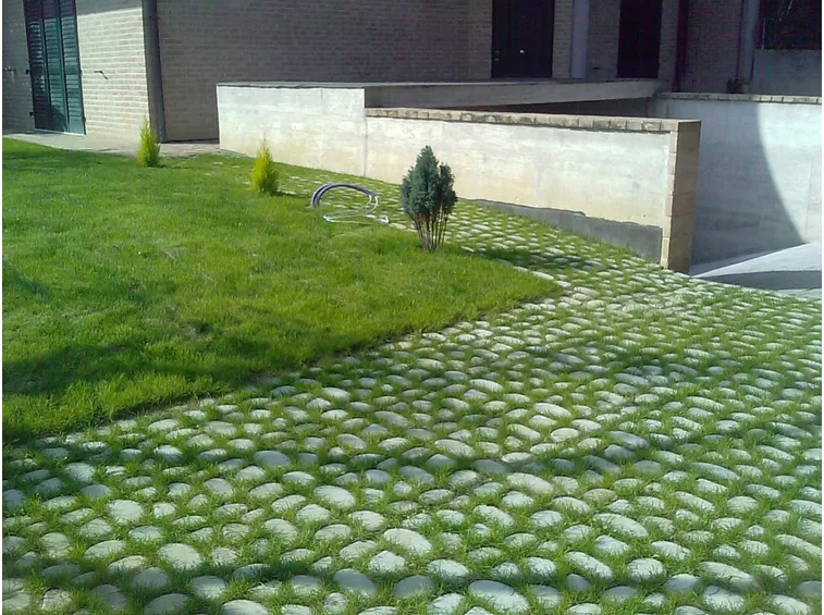 Vialetto a ciottoli