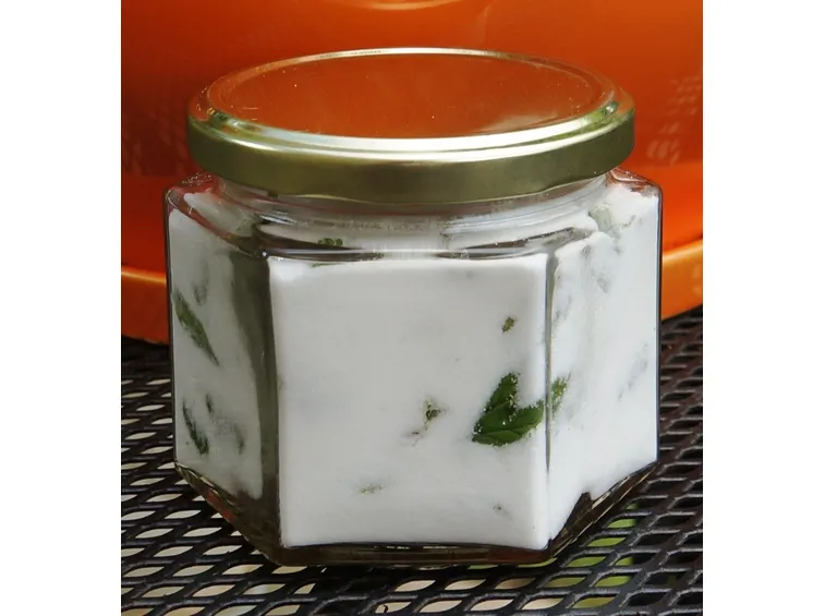 Zucchero all'aroma di geranio