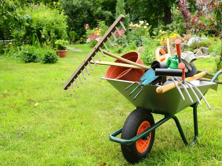 Attrezzi per giardinaggio