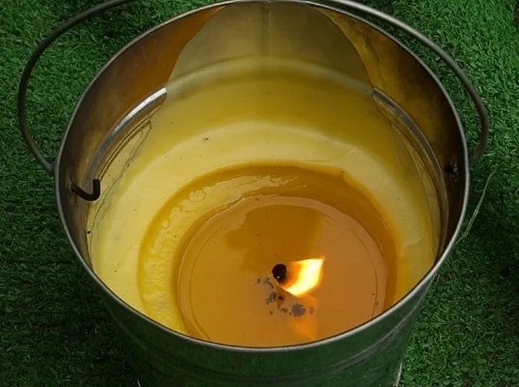 Candela alla citronella per esterni