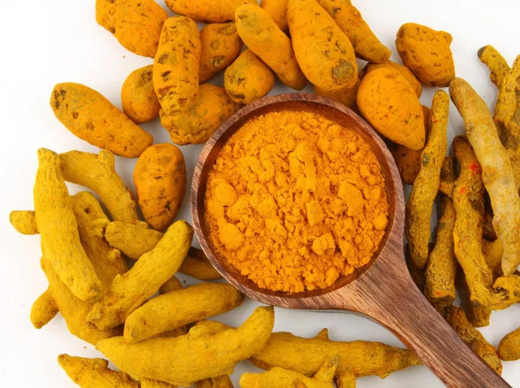 Curcuma in polvere pronta all'uso