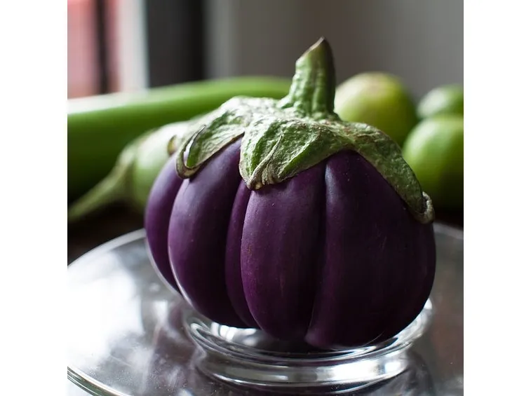 Melanzana viola di tipo segmentato