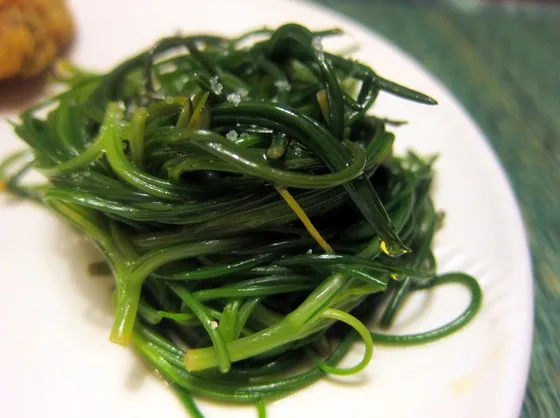 Agretti in tavola