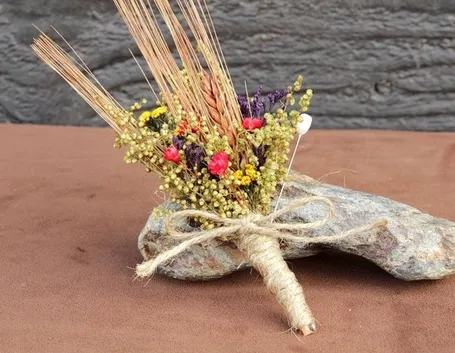 Bouquet con fiori secchi