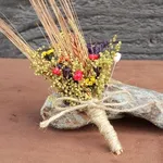 Bouquet con fiori secchi
