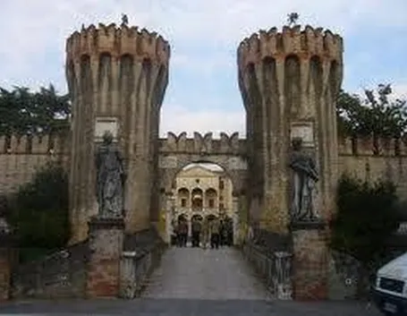 castelloroncade1