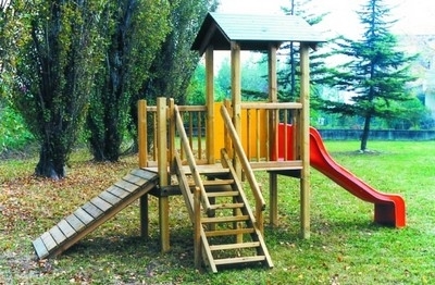 giochi da giardino usati in legno