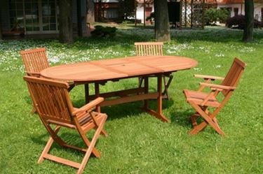 tavolo da giardino in legno
