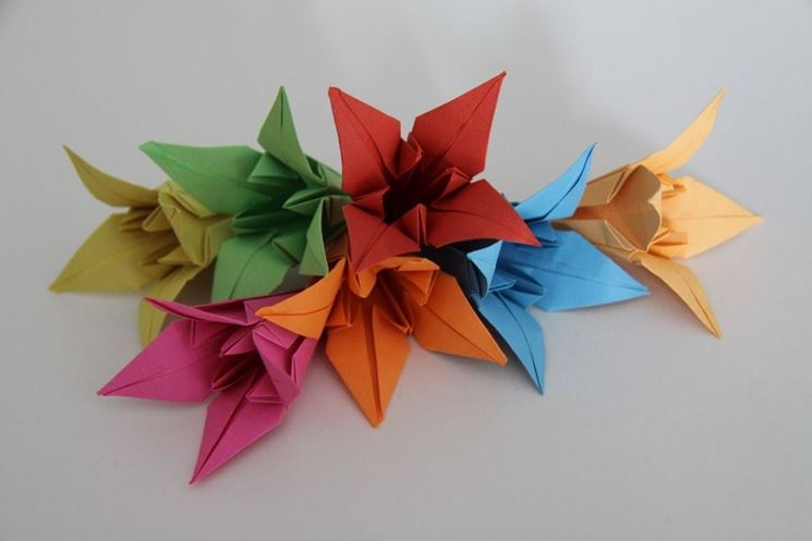 Composizione di fiori origami