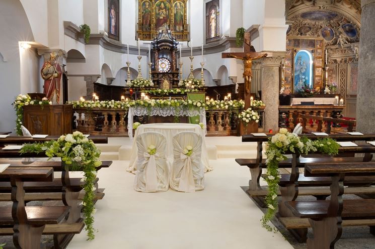 Addobbi Floreali Chiesa Matrimonio Fiori Per Cerimonie Come Scegliere Gli Addobbi Floreali Per La Chiesa Matrimonio